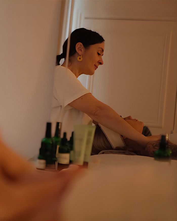 Celle qui fait planer Paris