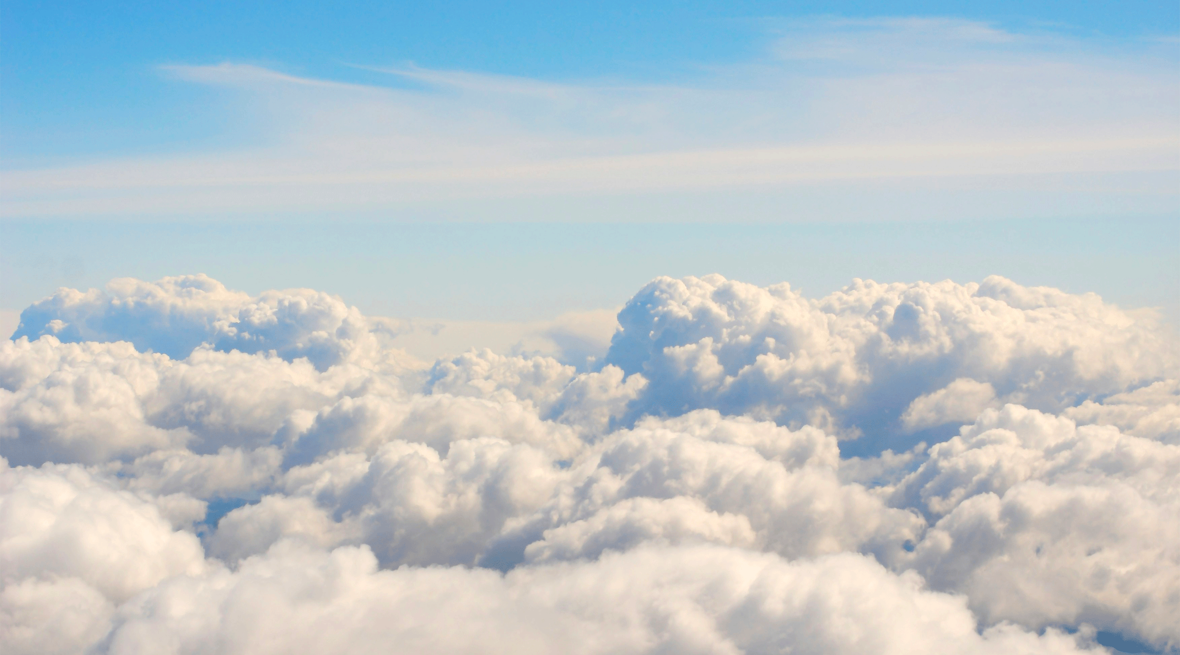 Avoir la tête dans les nuages