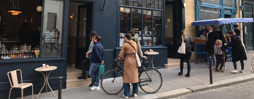 Café-librairie ou librairie-café ?